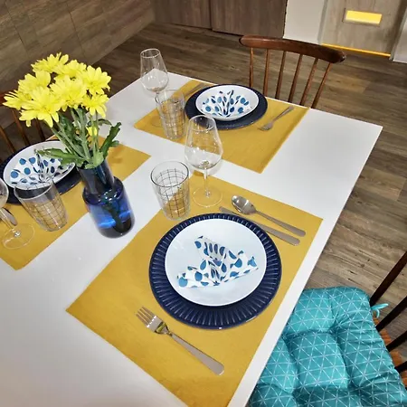 Apartment Shiny Star