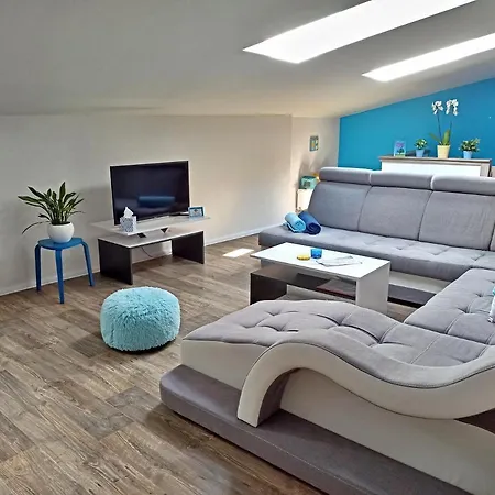 Shiny Star Apartment *